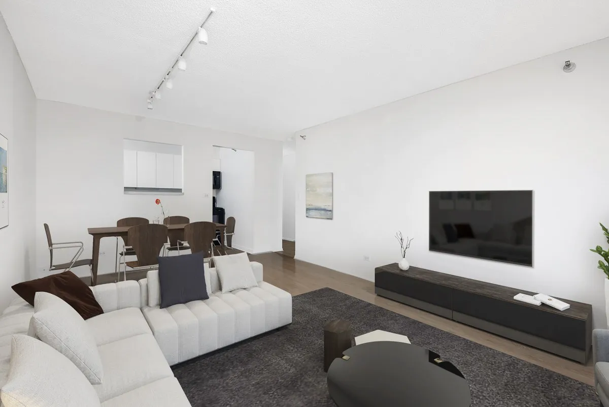 1111 North Dearborn Apartments in River. North, Chicago