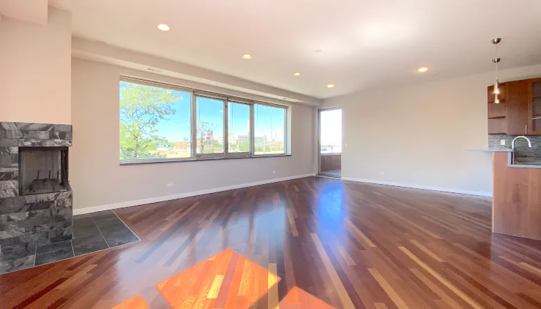 1635 West Cortland Apartments