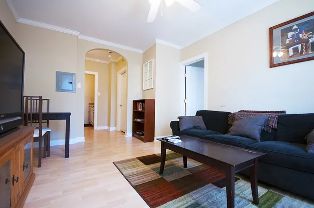 420 W. Surf Apartments