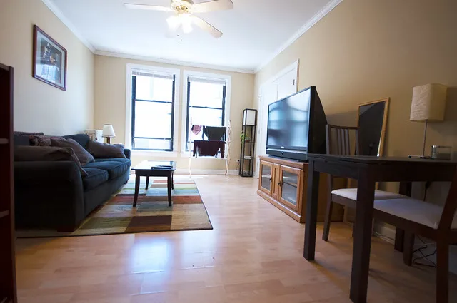 420 W. Surf Apartments