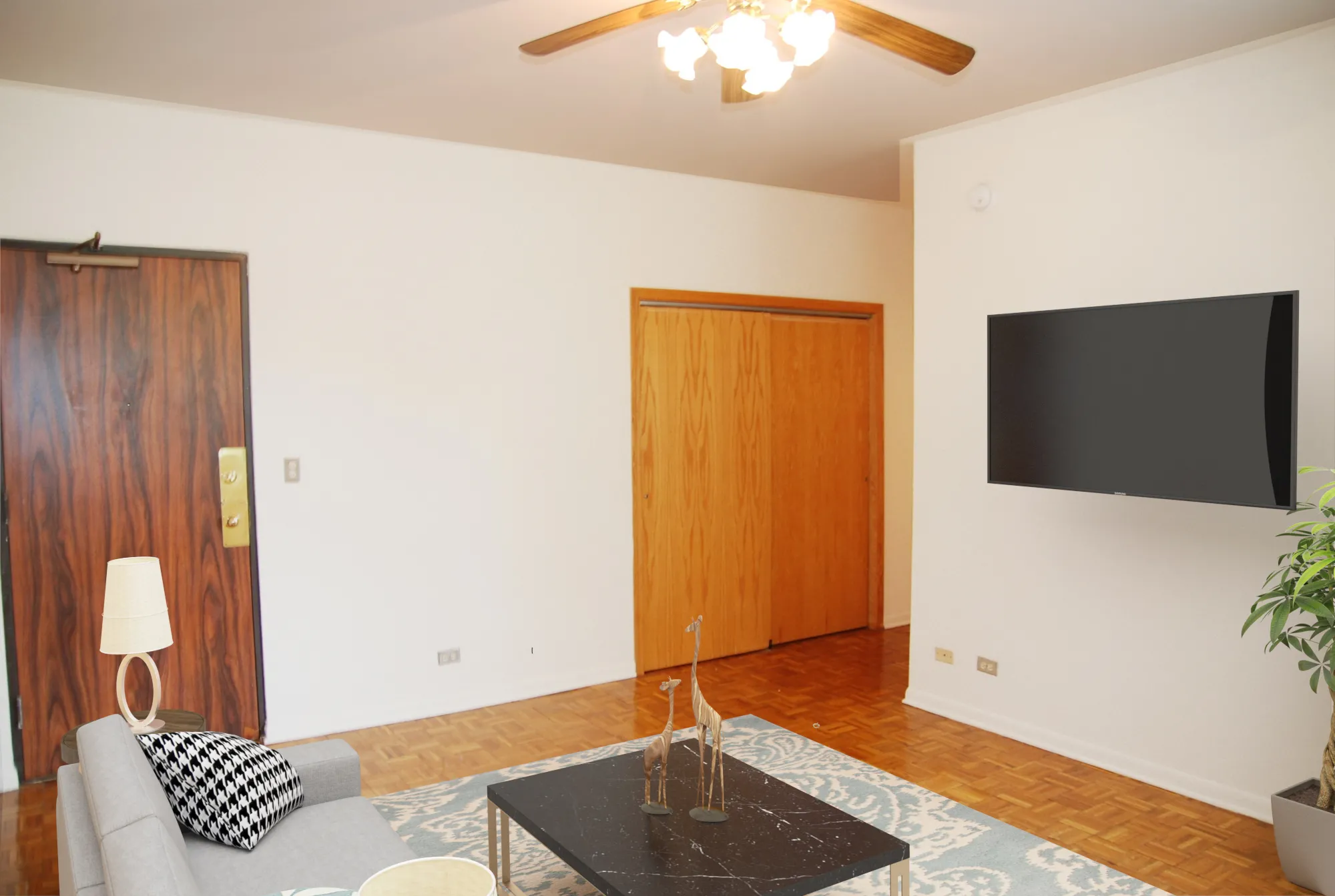 620 West Belmont Apartments