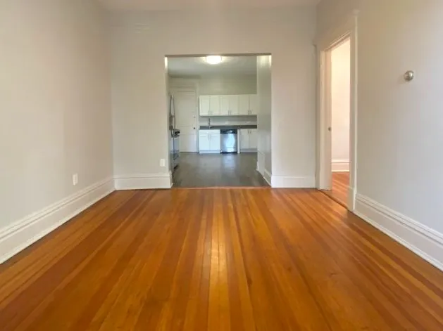 1824 North Paulina Apartments