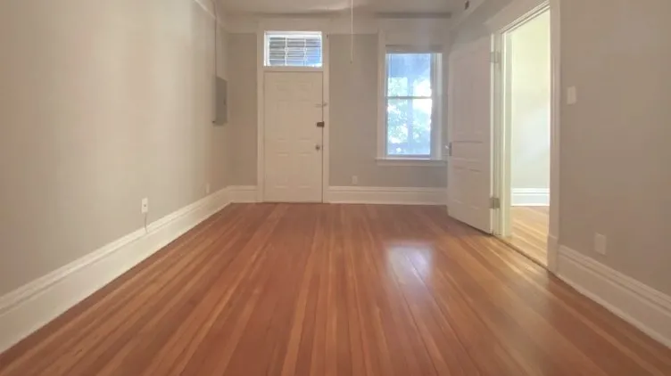 1824 North Paulina Apartments