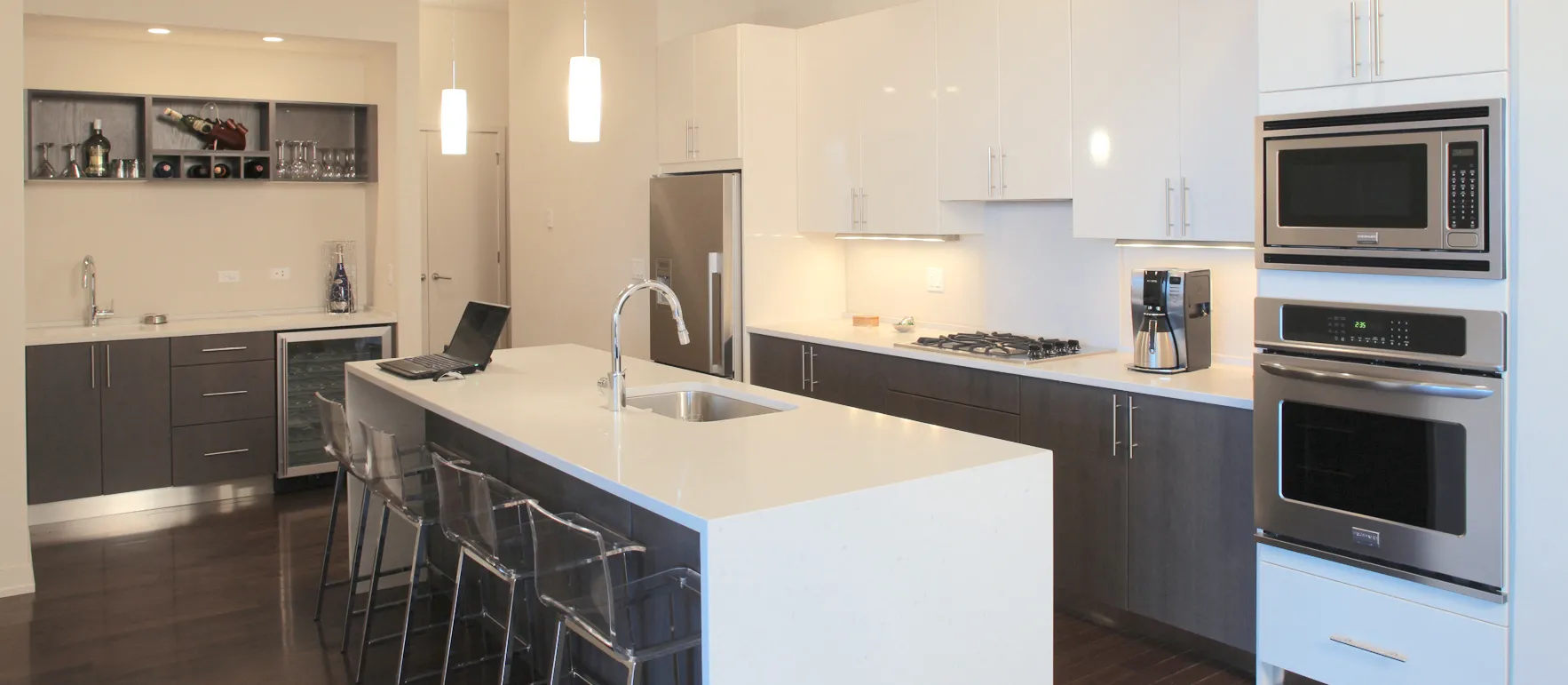 1846 West Division Apartments