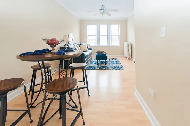 517 W. Oakdale Apartments