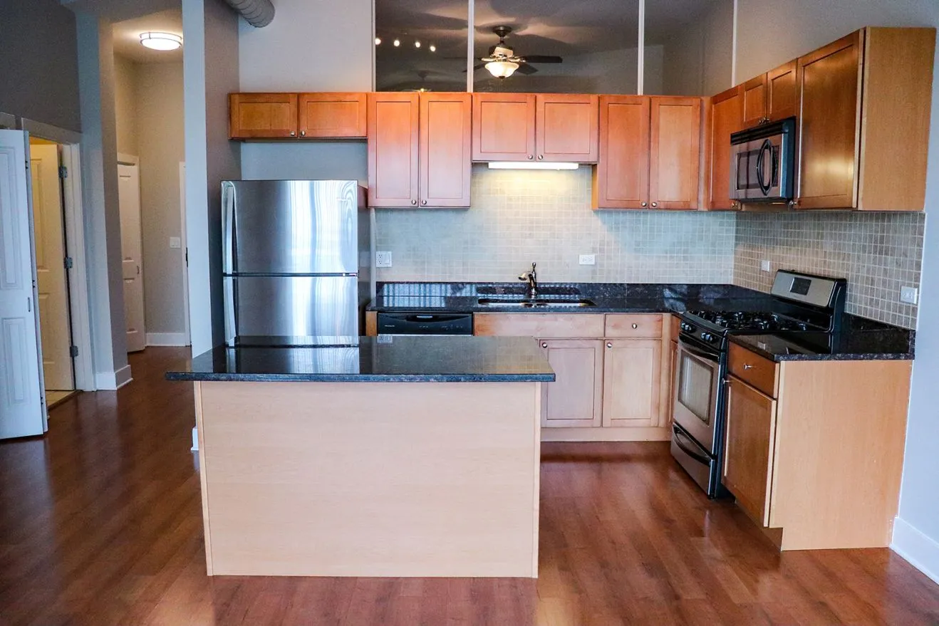 2000 N Milwaukee Apartments