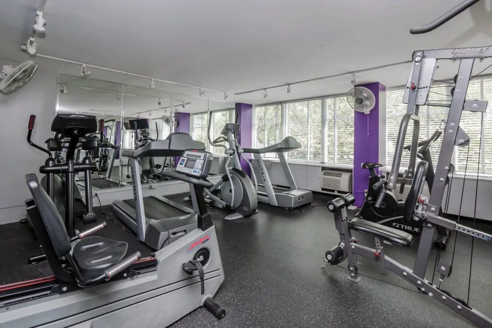 Prairie Shores Apartments