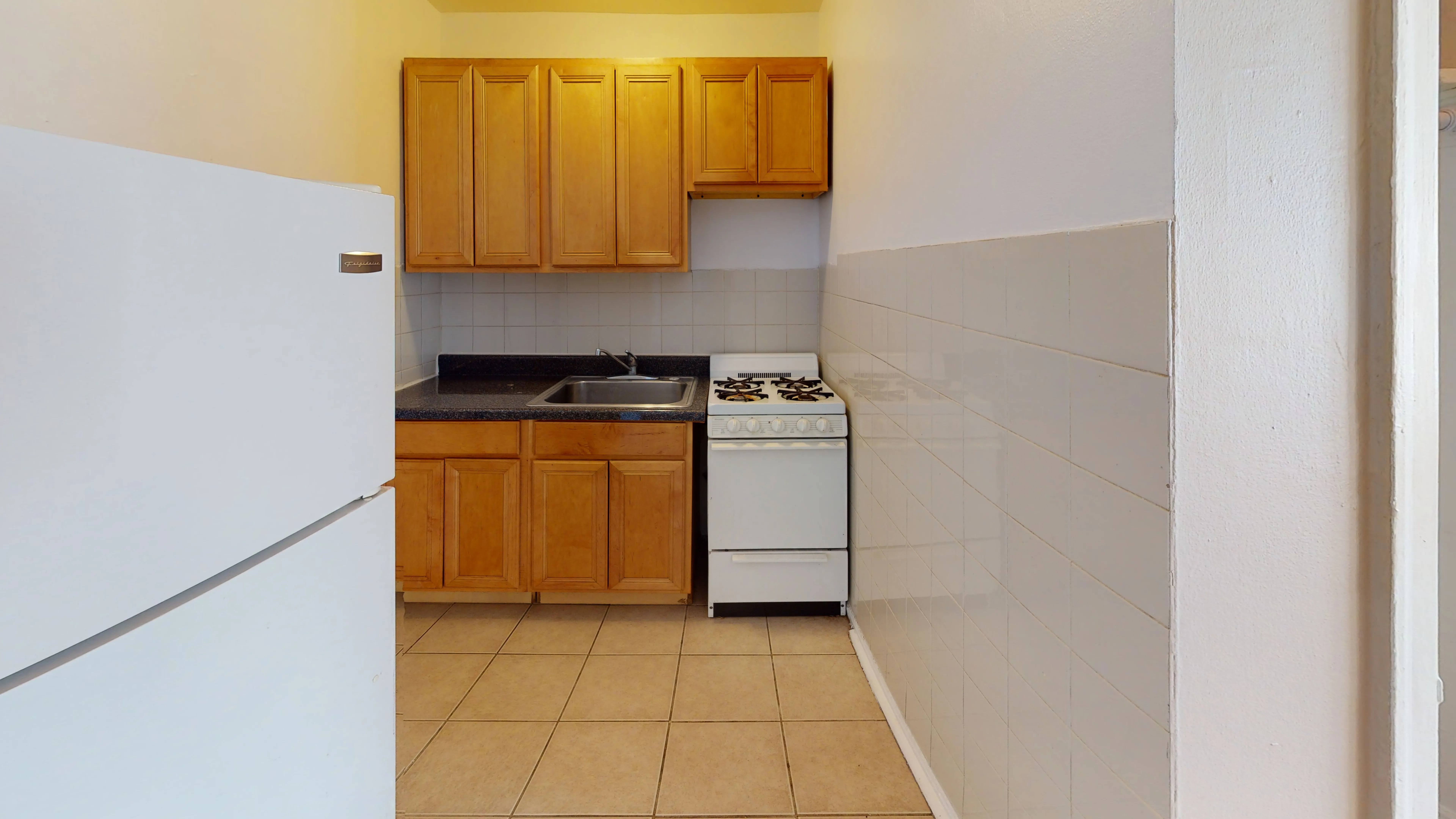 4717 North Winthrop Apartments