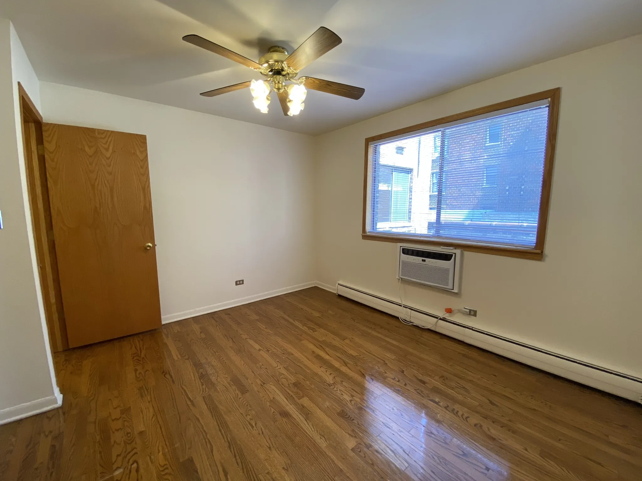 417 W. Roscoe Apartments