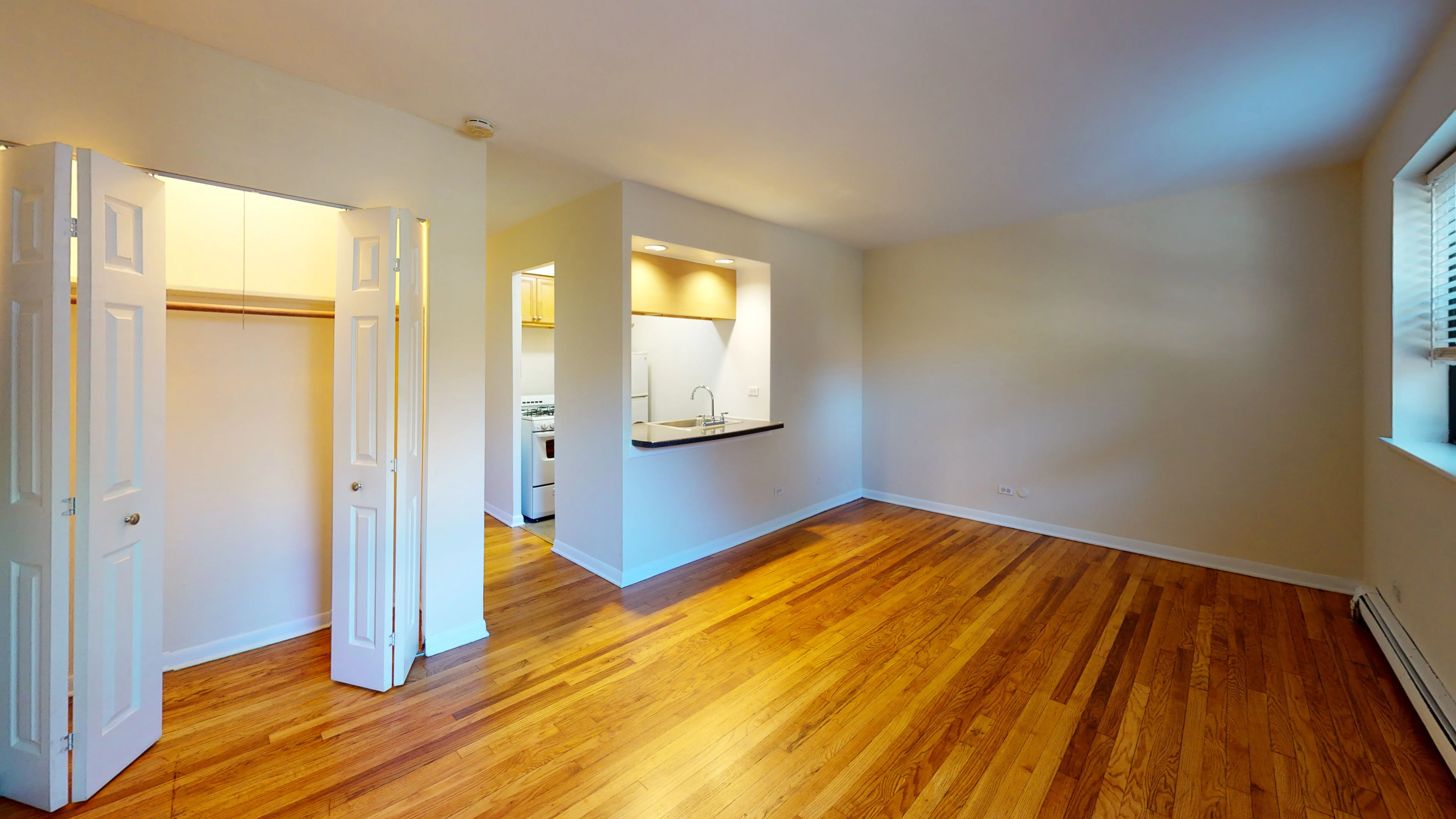 606 West Cornelia Apartments