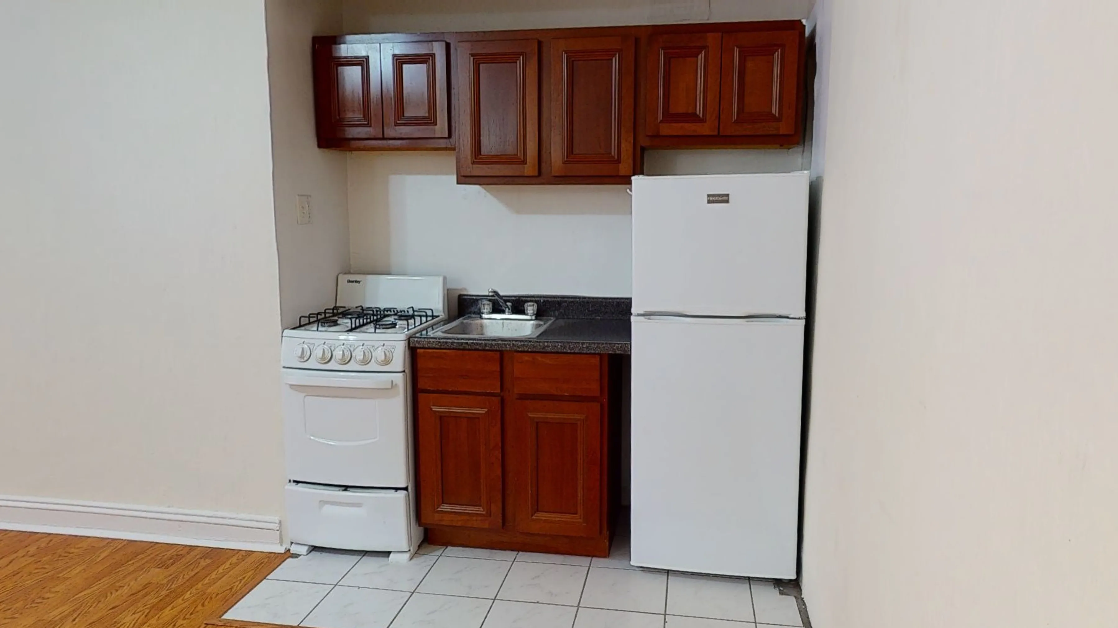 6165 Winthrop Artist in Residence Apartments