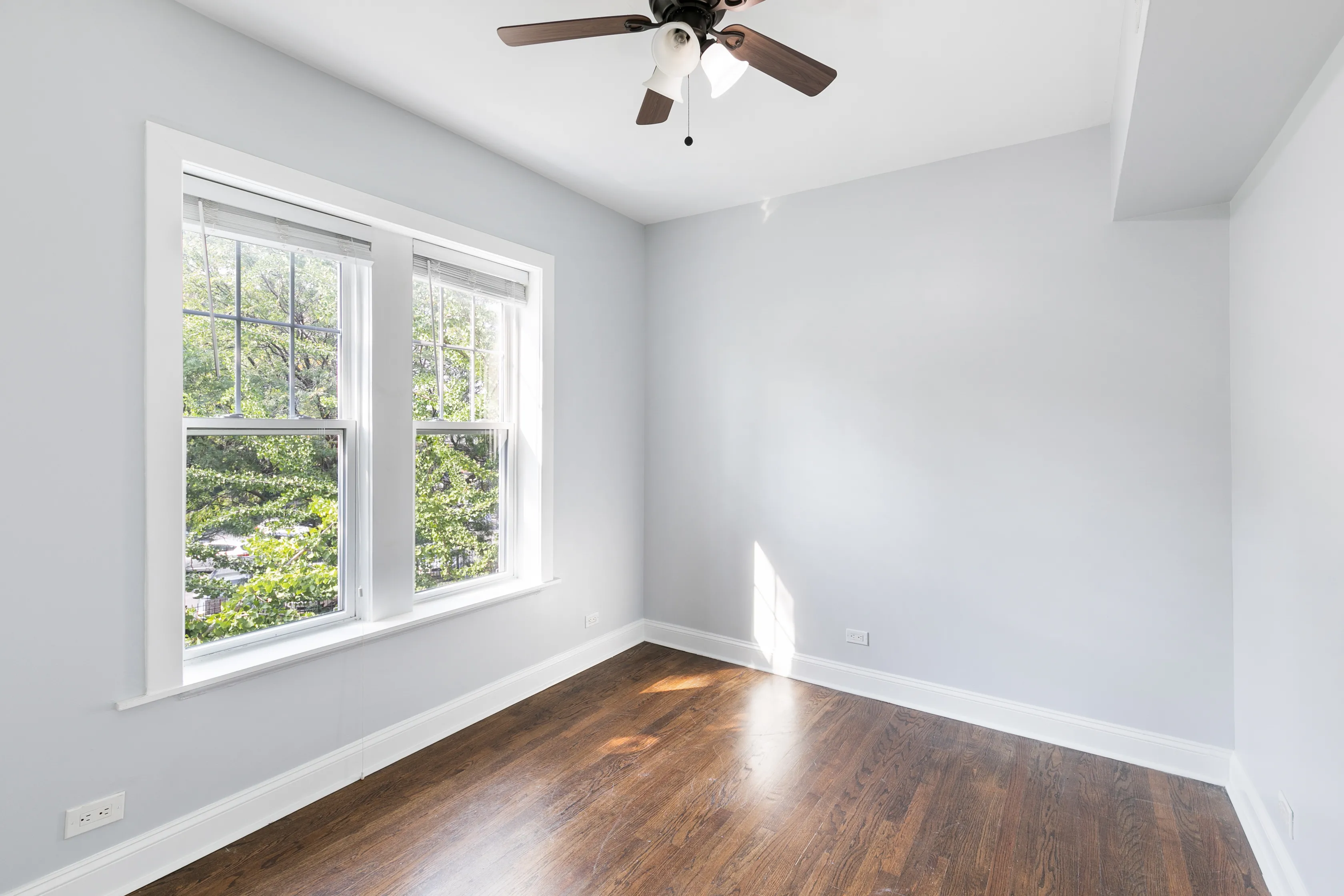 Edgewater Gardens Apartments