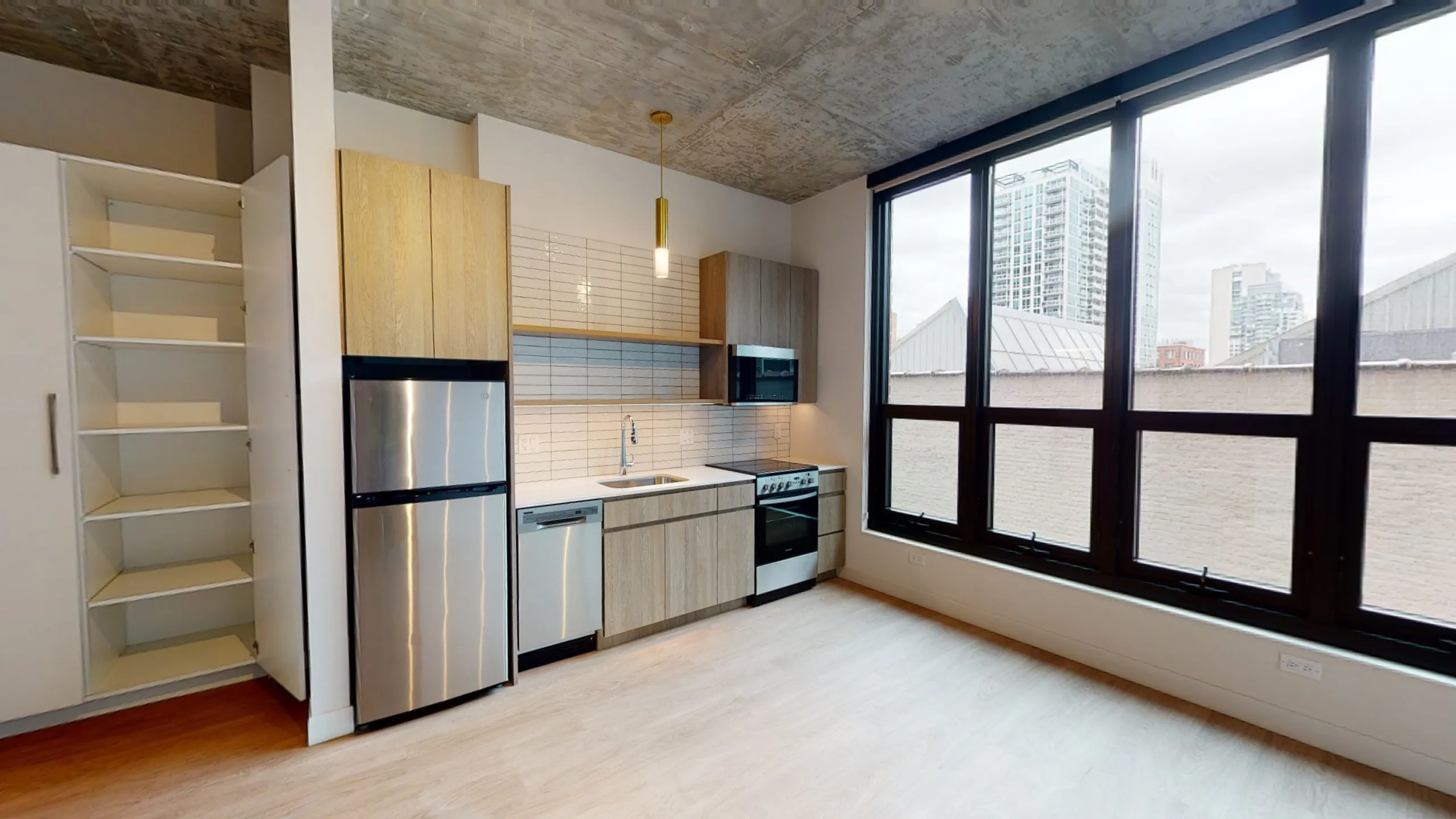 AMLI 808 Apartments