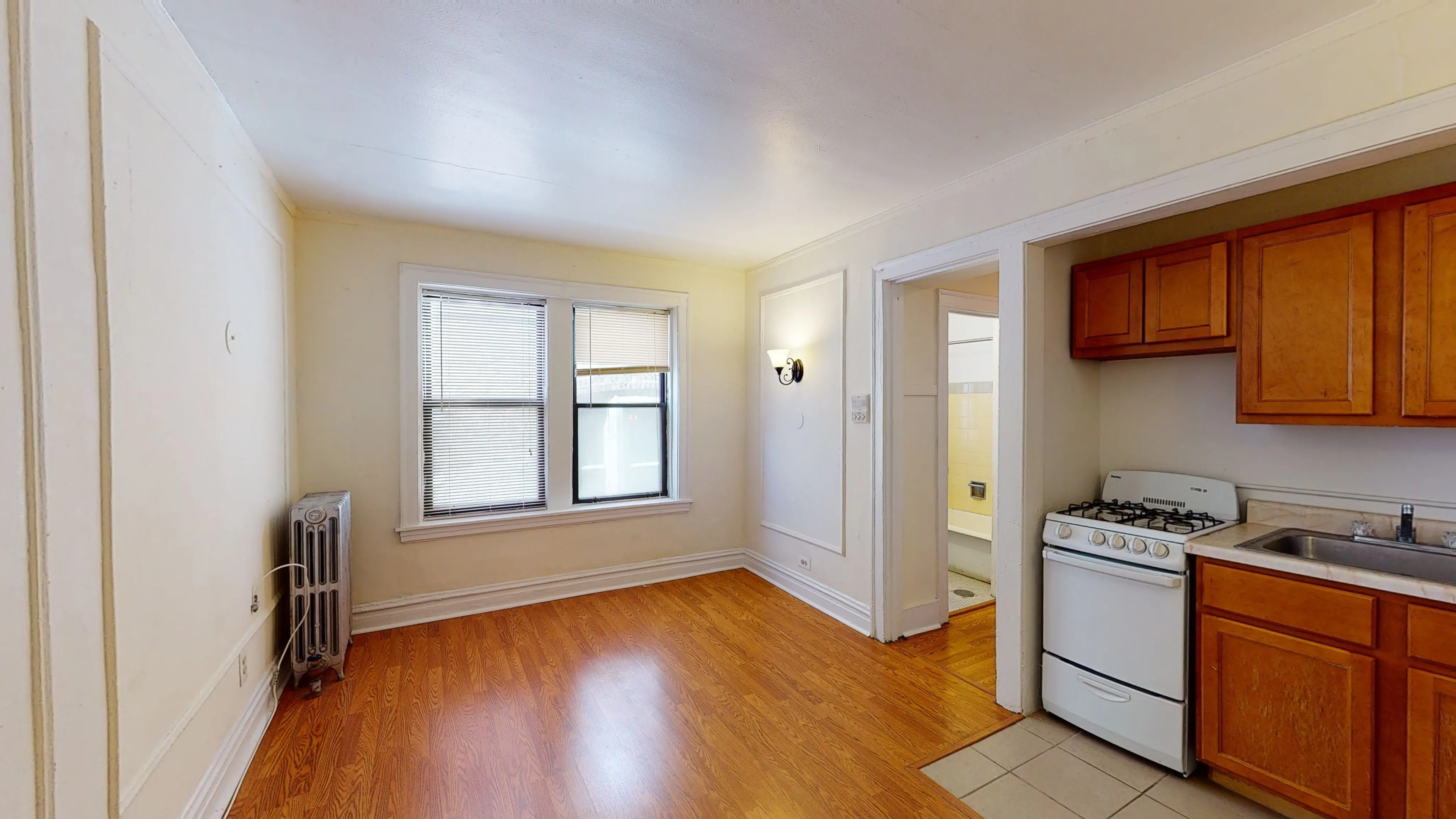941 West Agatite Apartments