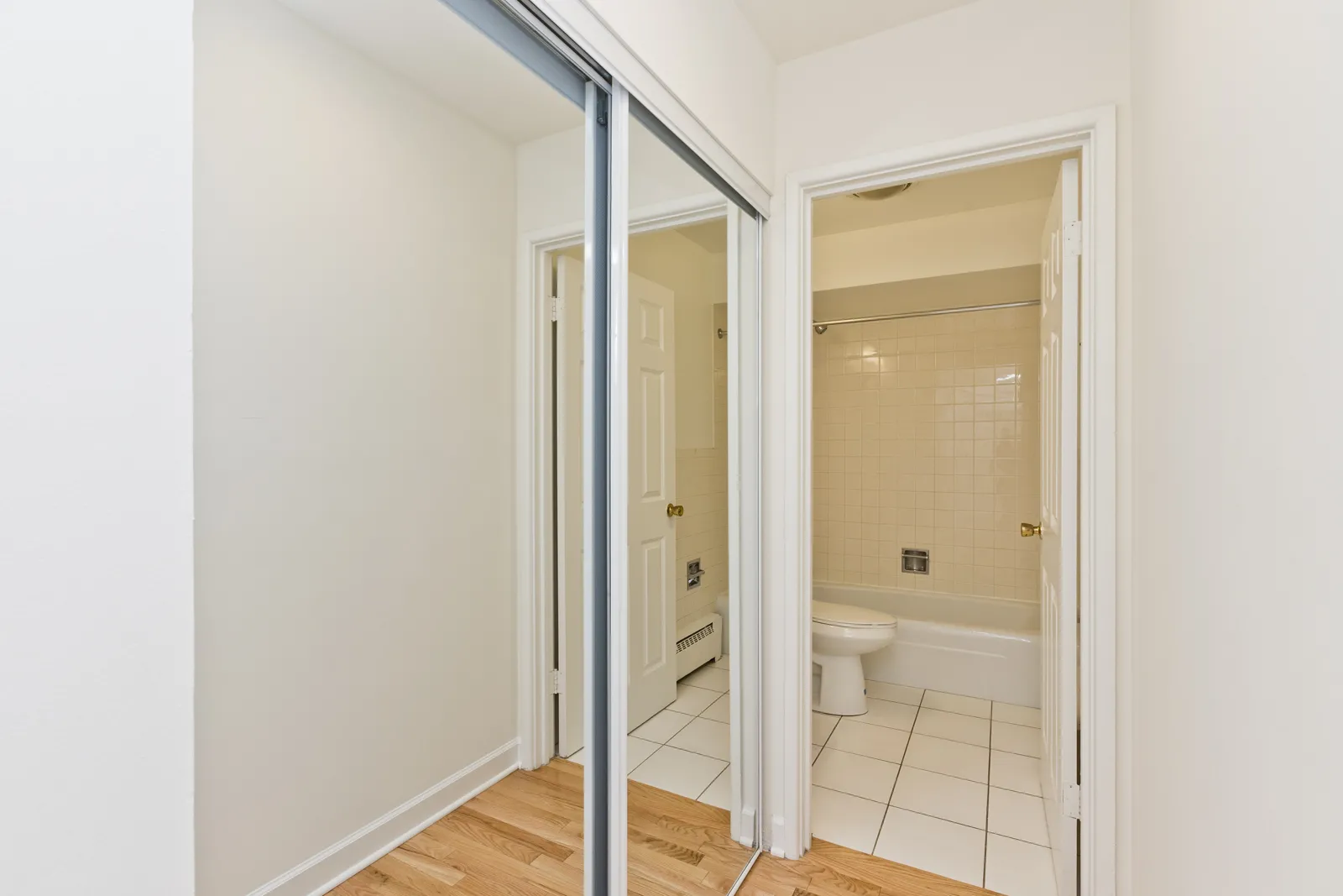 5423 N WINTHROP AVE 60640-Winthrop Station-Chicago-IL