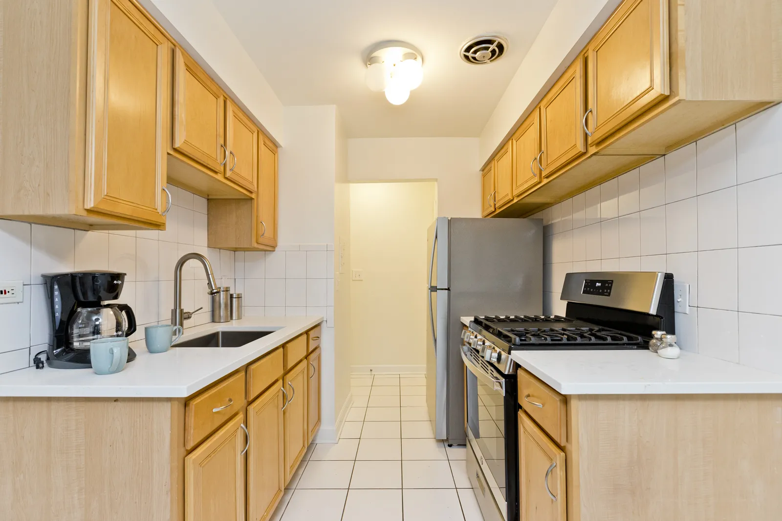 5423 N WINTHROP AVE 60640-Winthrop Station-Chicago-IL