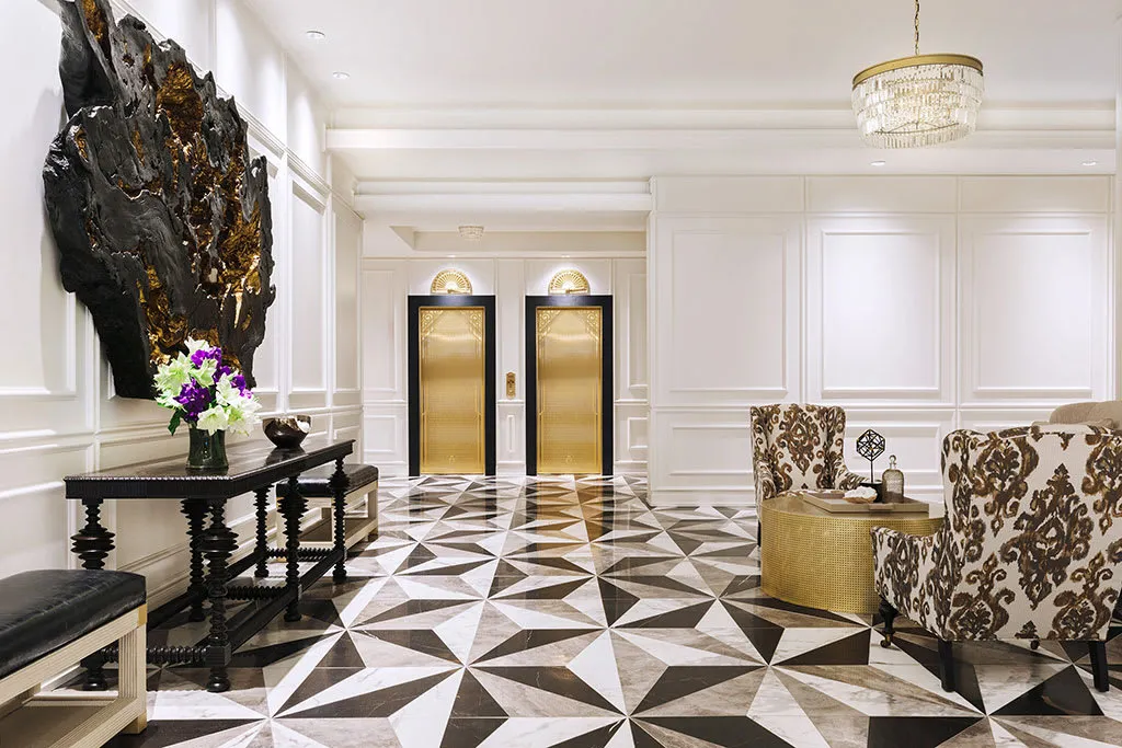 Astor House Apartments in the Gold Coast, Chicago