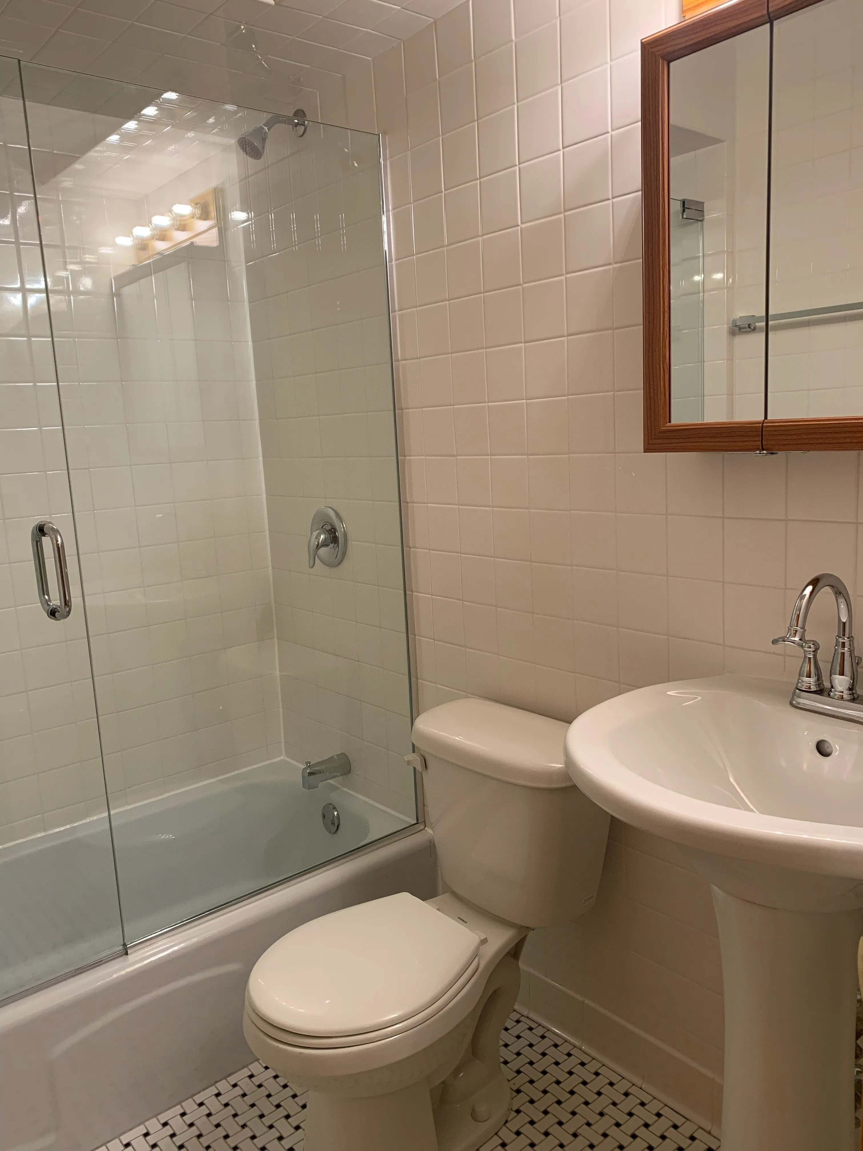 531 West Deming Apartments