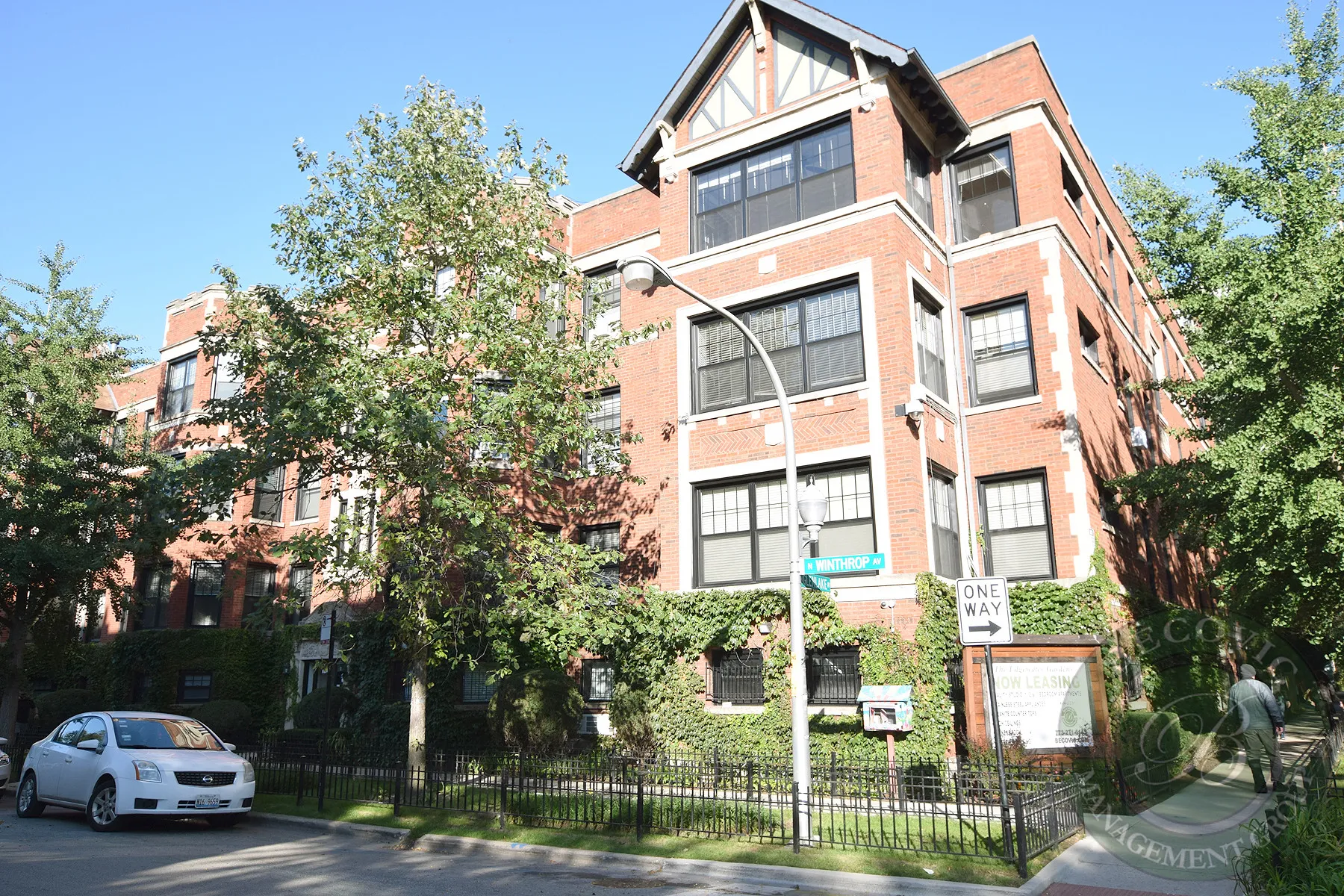 Edgewater Gardens Apartments