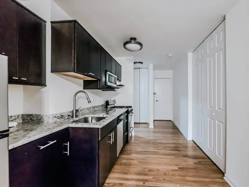 Grace Shores Apartments in Lakeview Chicago