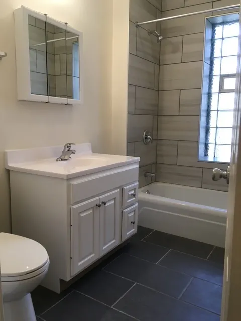 718 Simpson Apartments