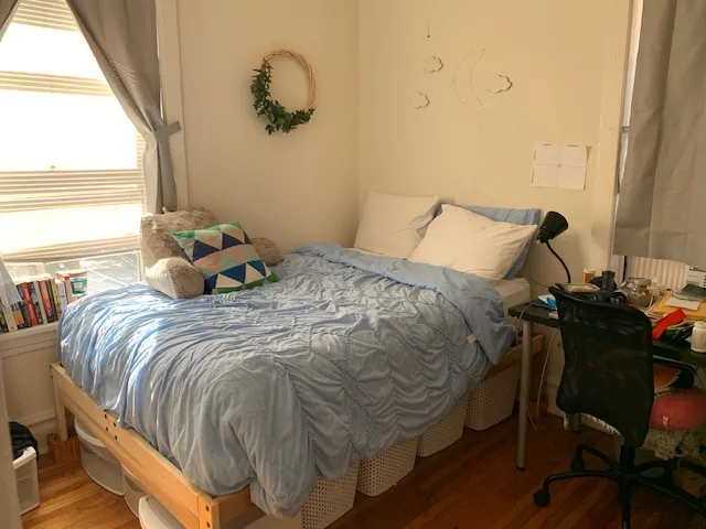 718 Simpson Apartments