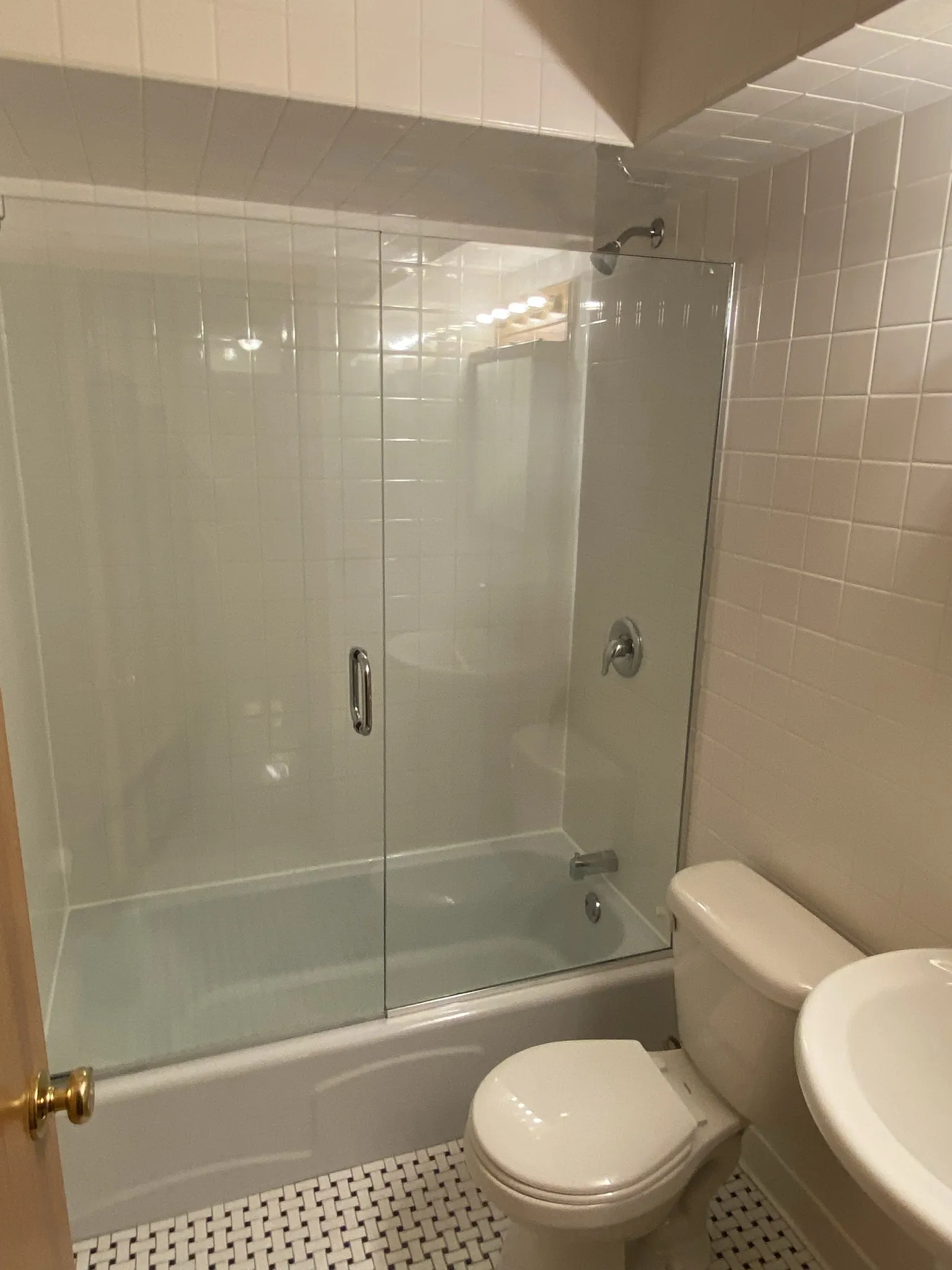 531 West Deming Apartments