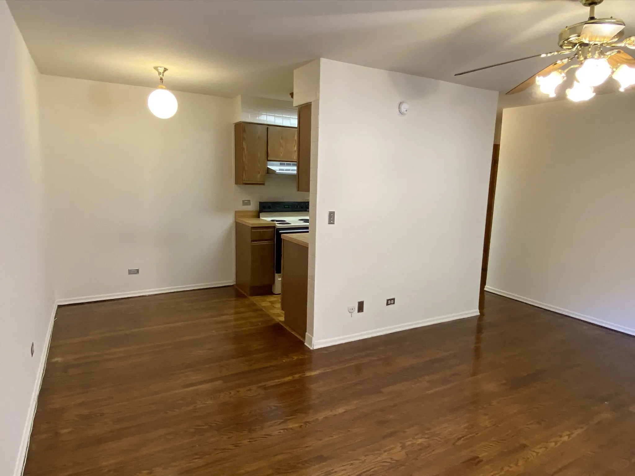 531 West Deming Apartments