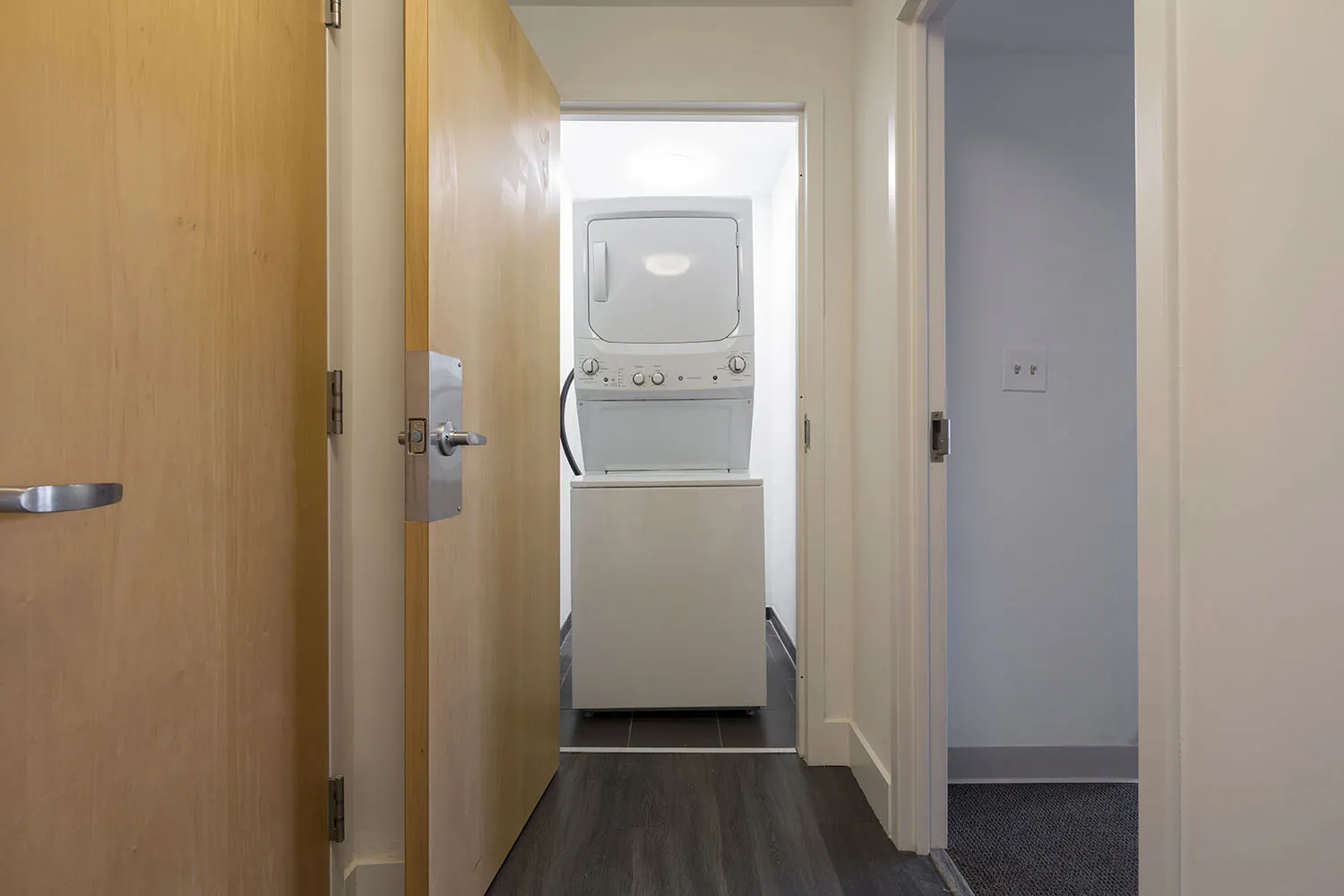 1400 East 57th Street Apartments