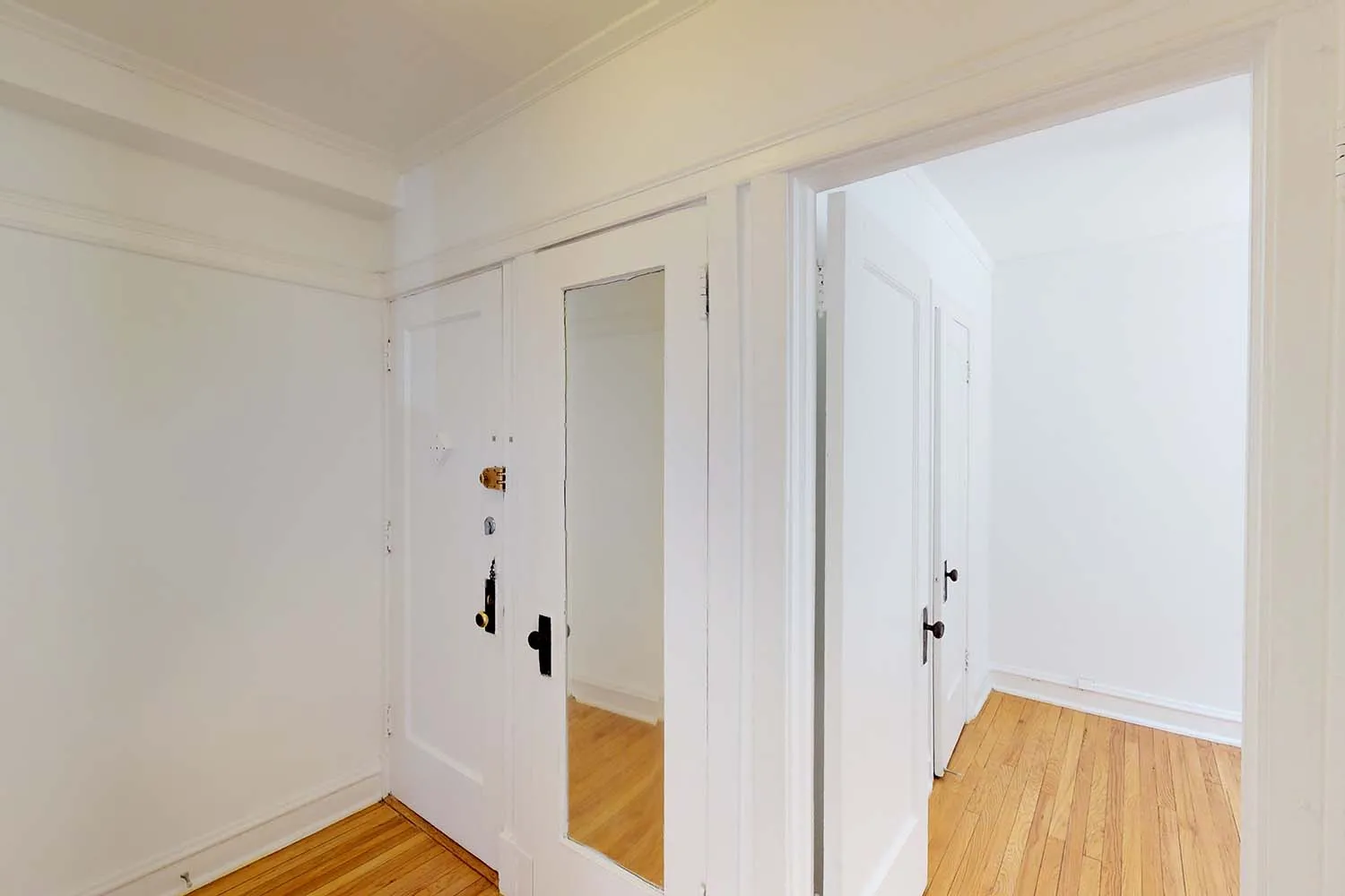 1440 E. 52nd Street Apartments