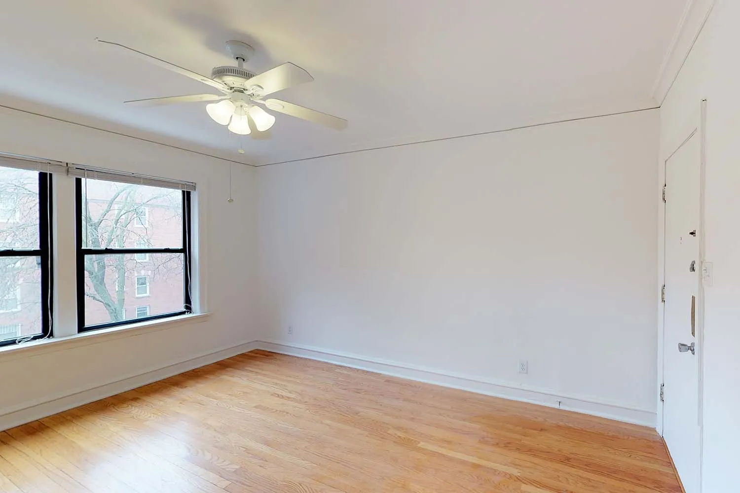 1440 E. 52nd Street Apartments