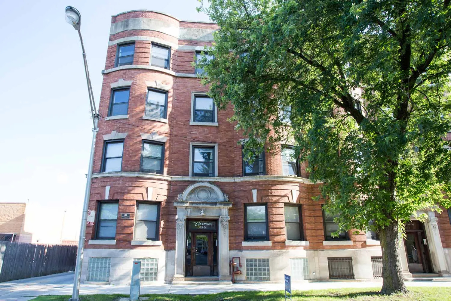 1515 E. 54th Street Apartments