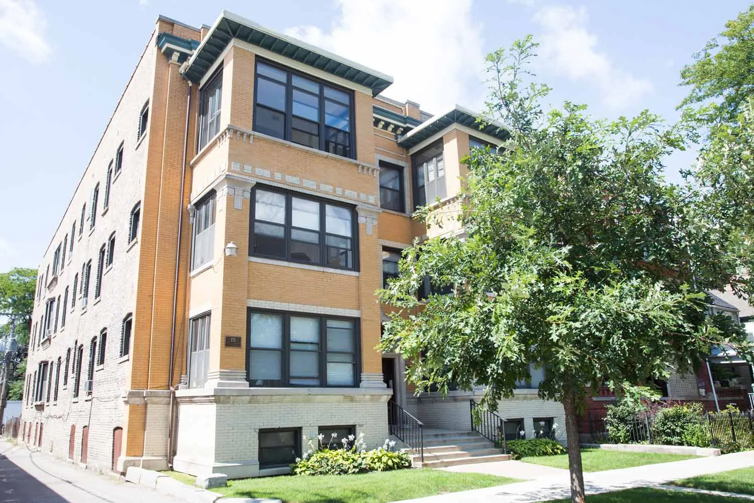 5218-5220 S. Kimbark Avenue Apartments