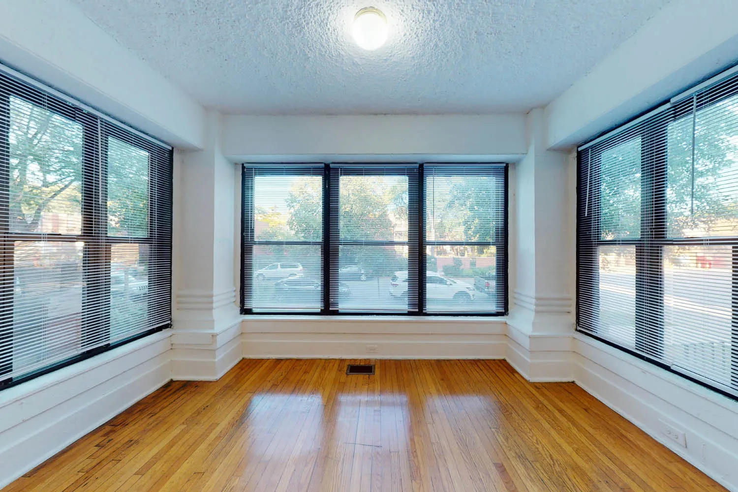 5218-5220 S. Kimbark Avenue Apartments