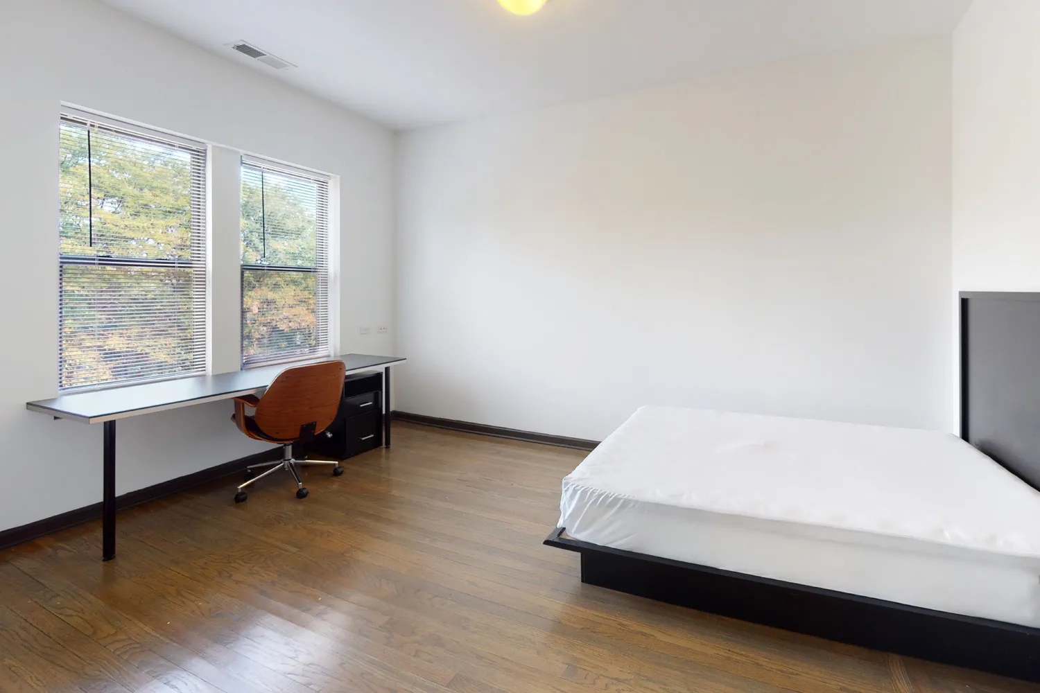 5300 South Drexel Apartments