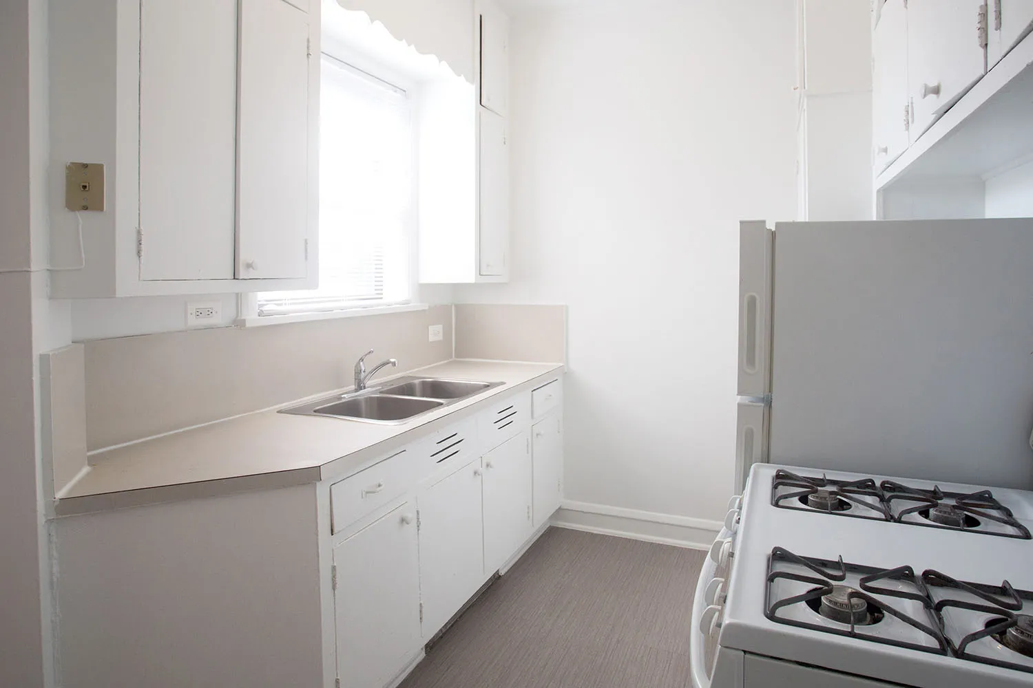 5325 South Hyde Park Boulevard Apartments