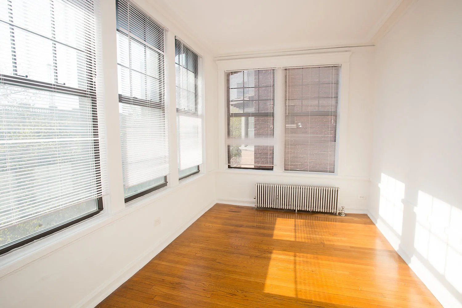 5325 South Hyde Park Boulevard Apartments