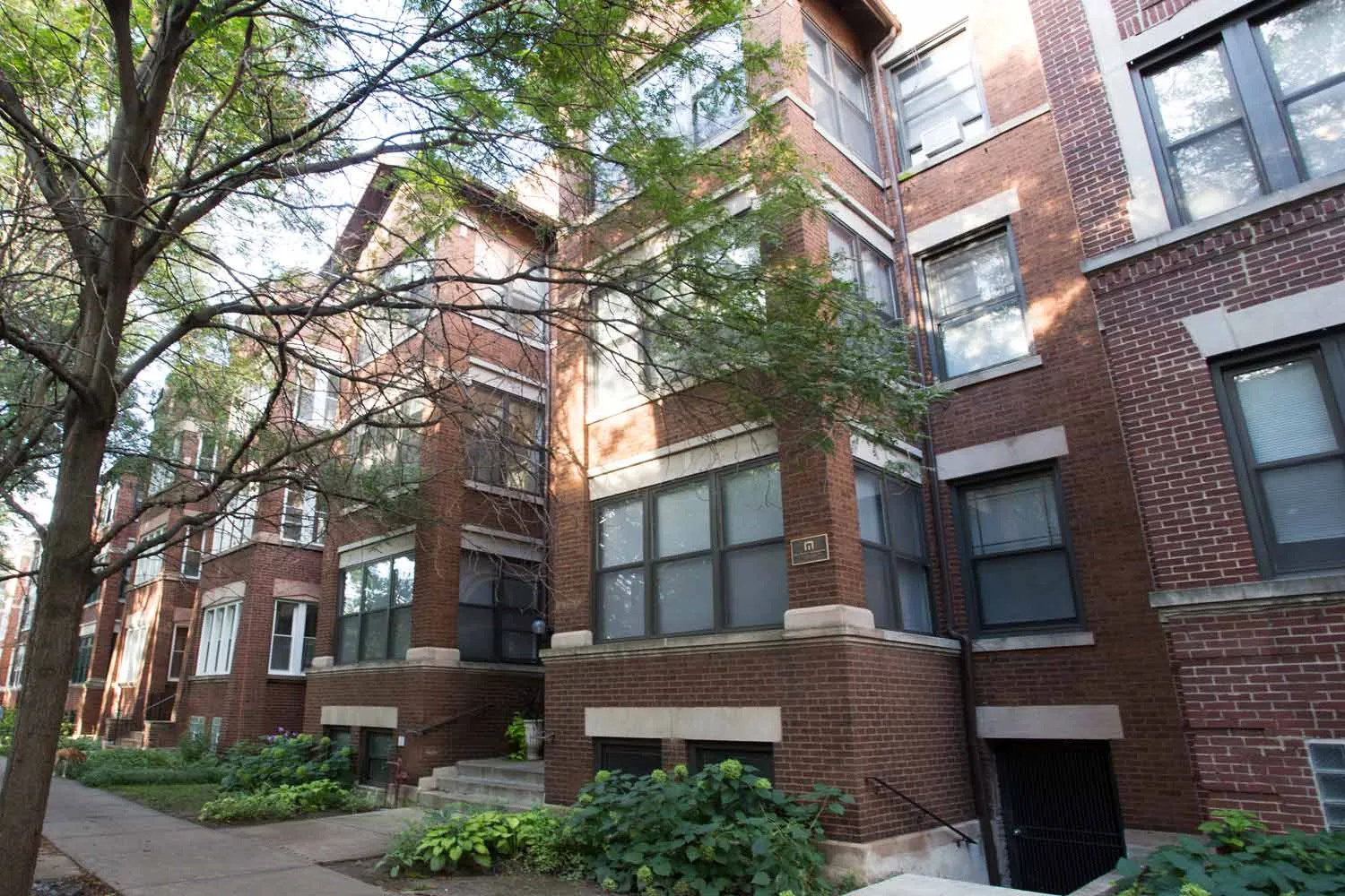 5335-5337 S. Woodlawn Avenue Apartments