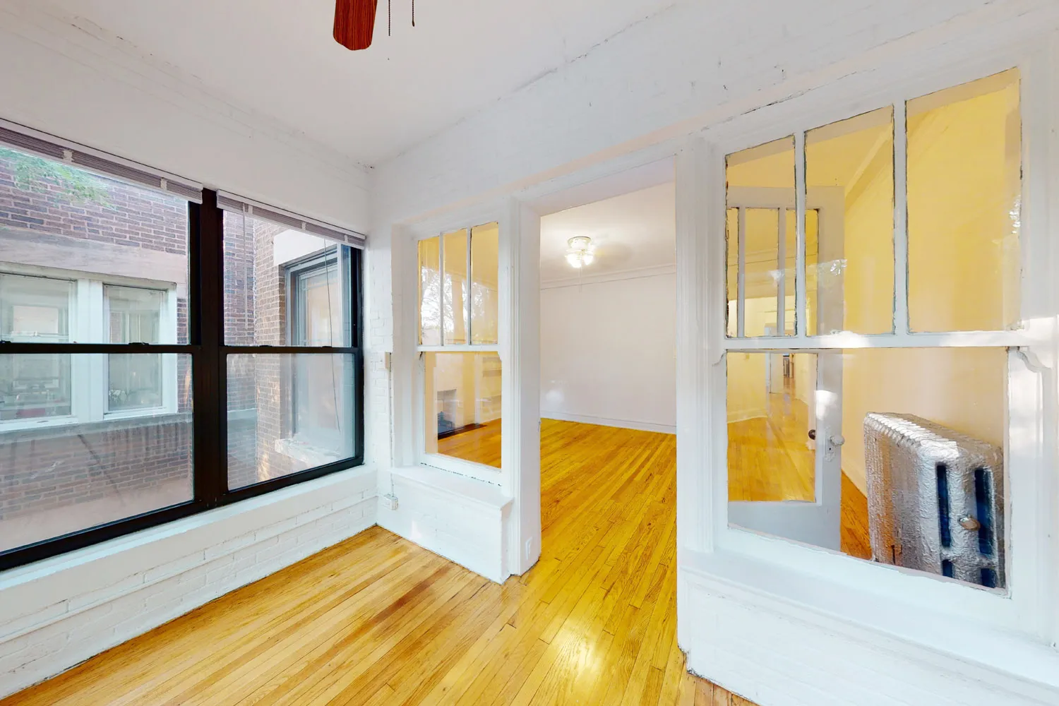 5335-5337 S. Woodlawn Avenue Apartments