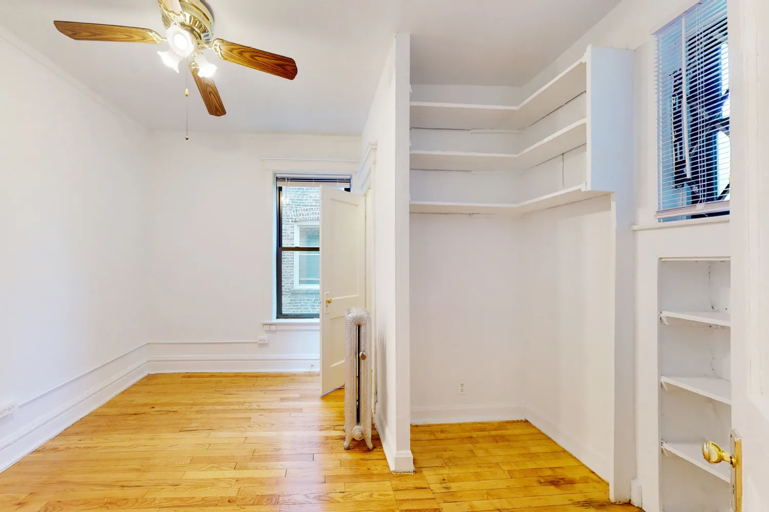 5335-5337 S. Woodlawn Avenue Apartments