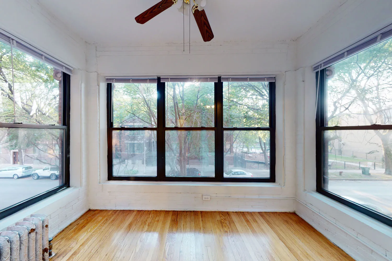 5335-5337 S. Woodlawn Avenue Apartments