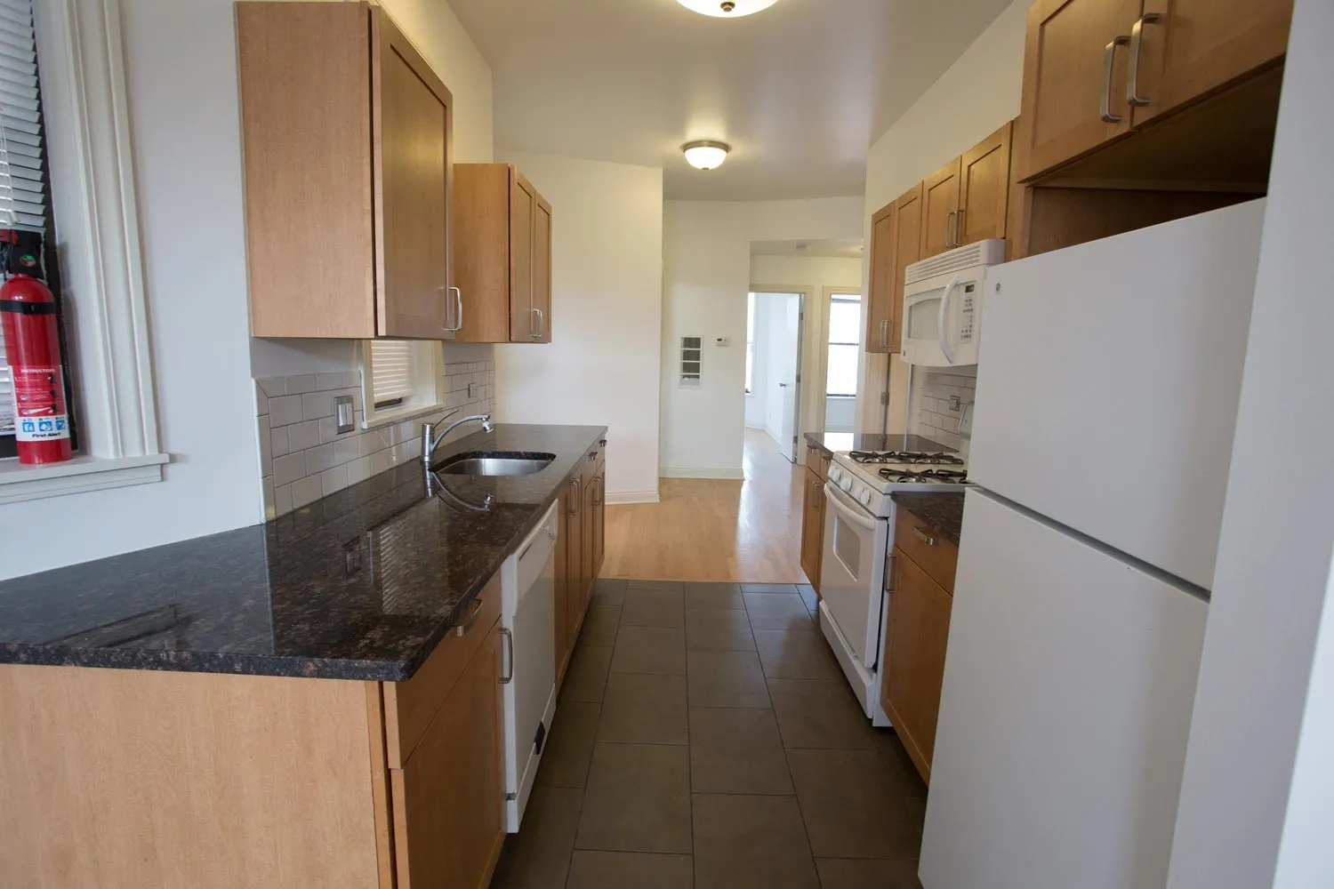 5400-5406 S Maryland Apartments