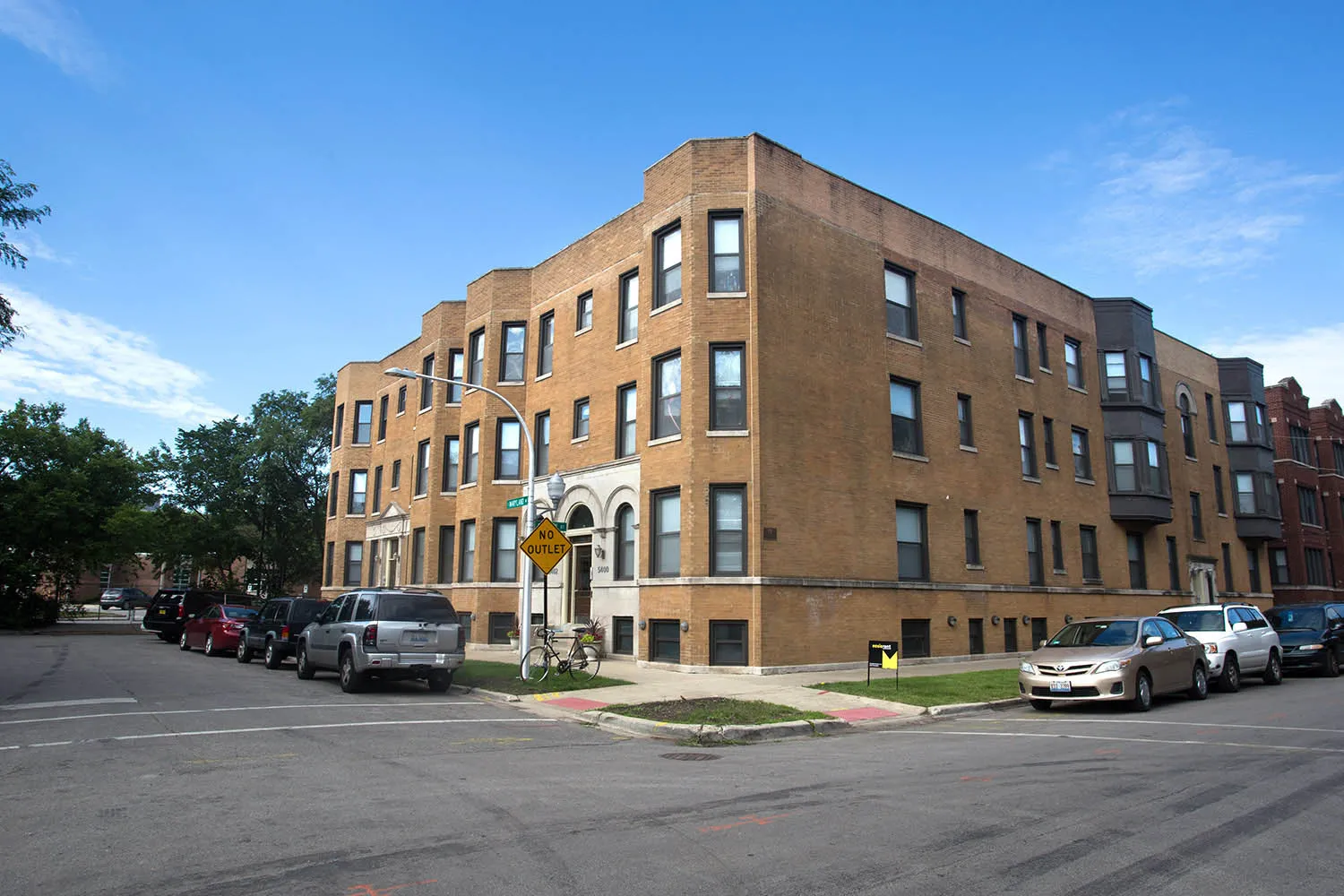 5400-5406 S Maryland Apartments