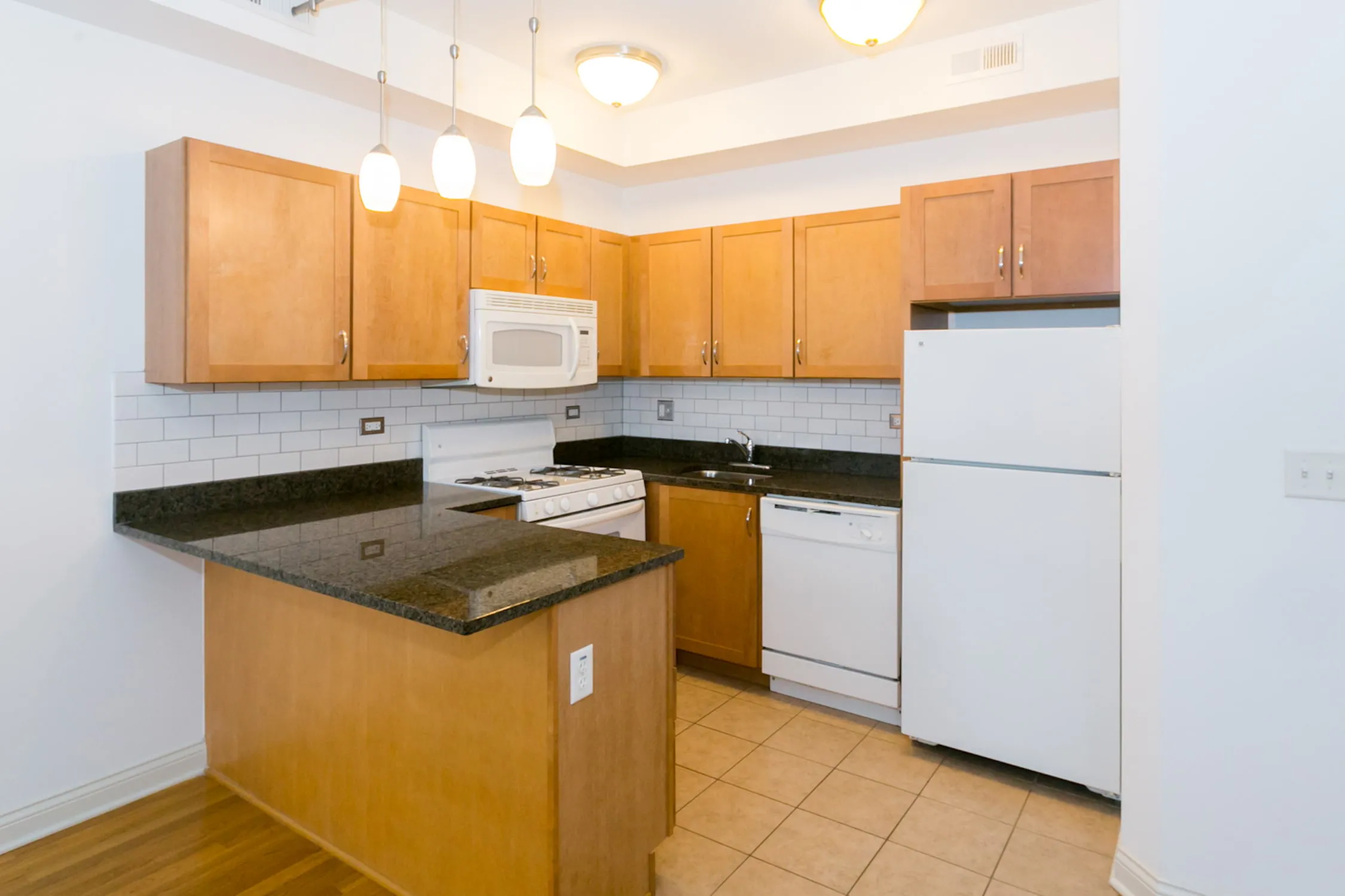 5400-5408 S Ingleside Apartments