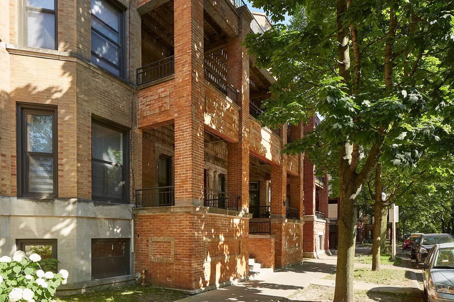 5405-5407 S. Woodlawn Avenue Apartments