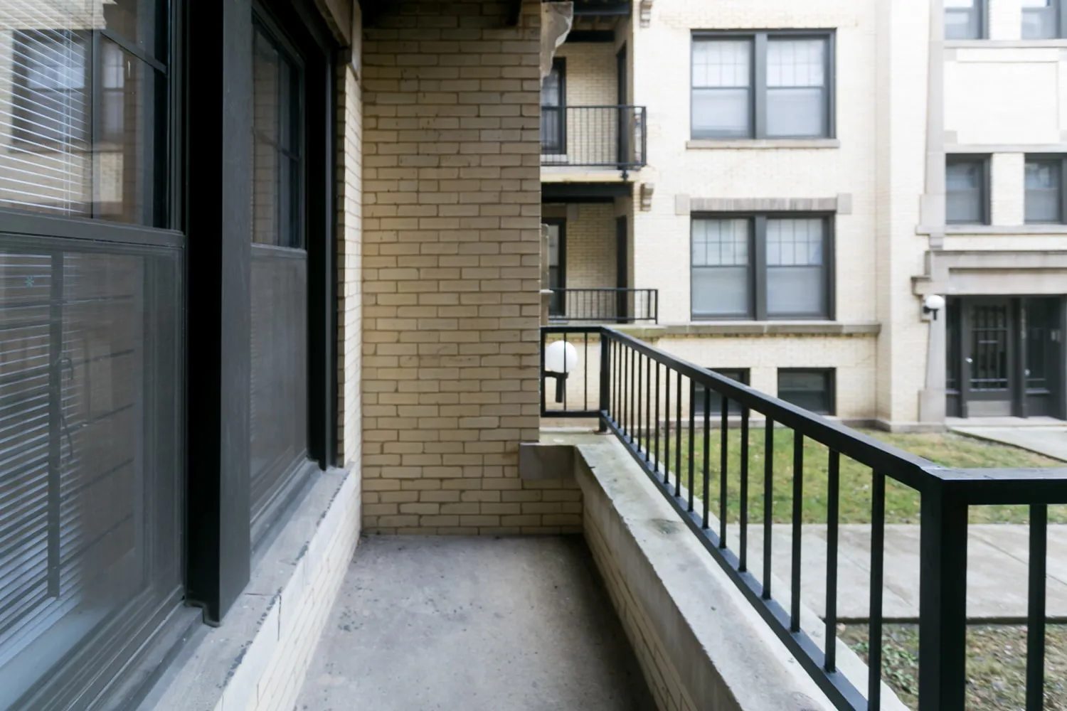 5411-5421 S. Ellis Avenue Apartments