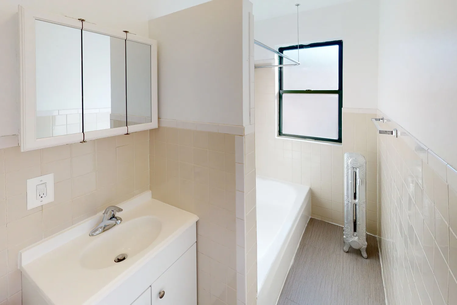 5500 South Cornell Apartments