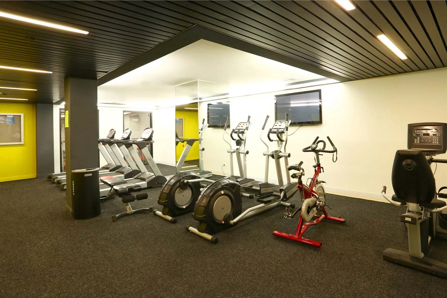 Del Prado Apartments