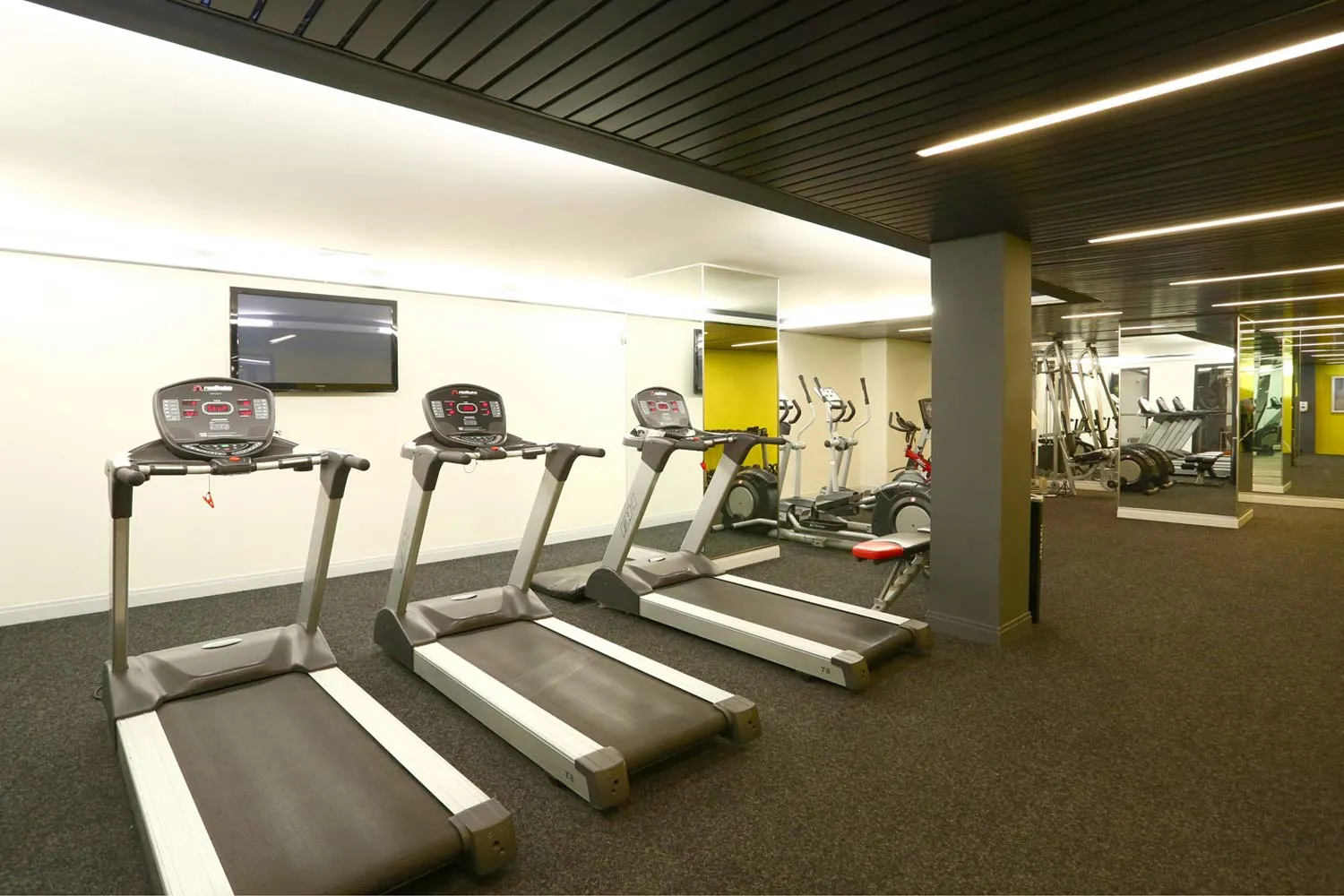 Del Prado Apartments