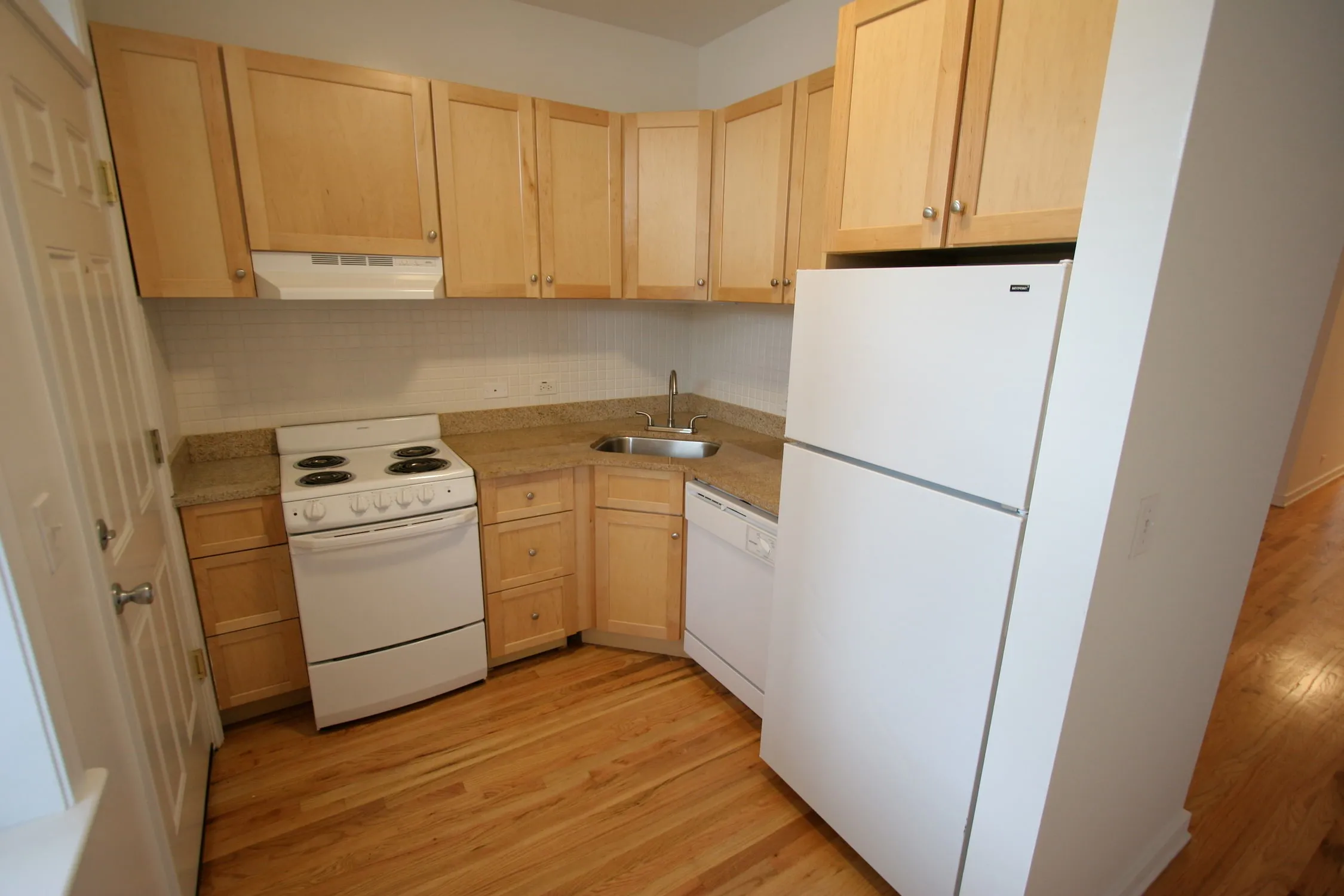 Kenwood Court Apartments